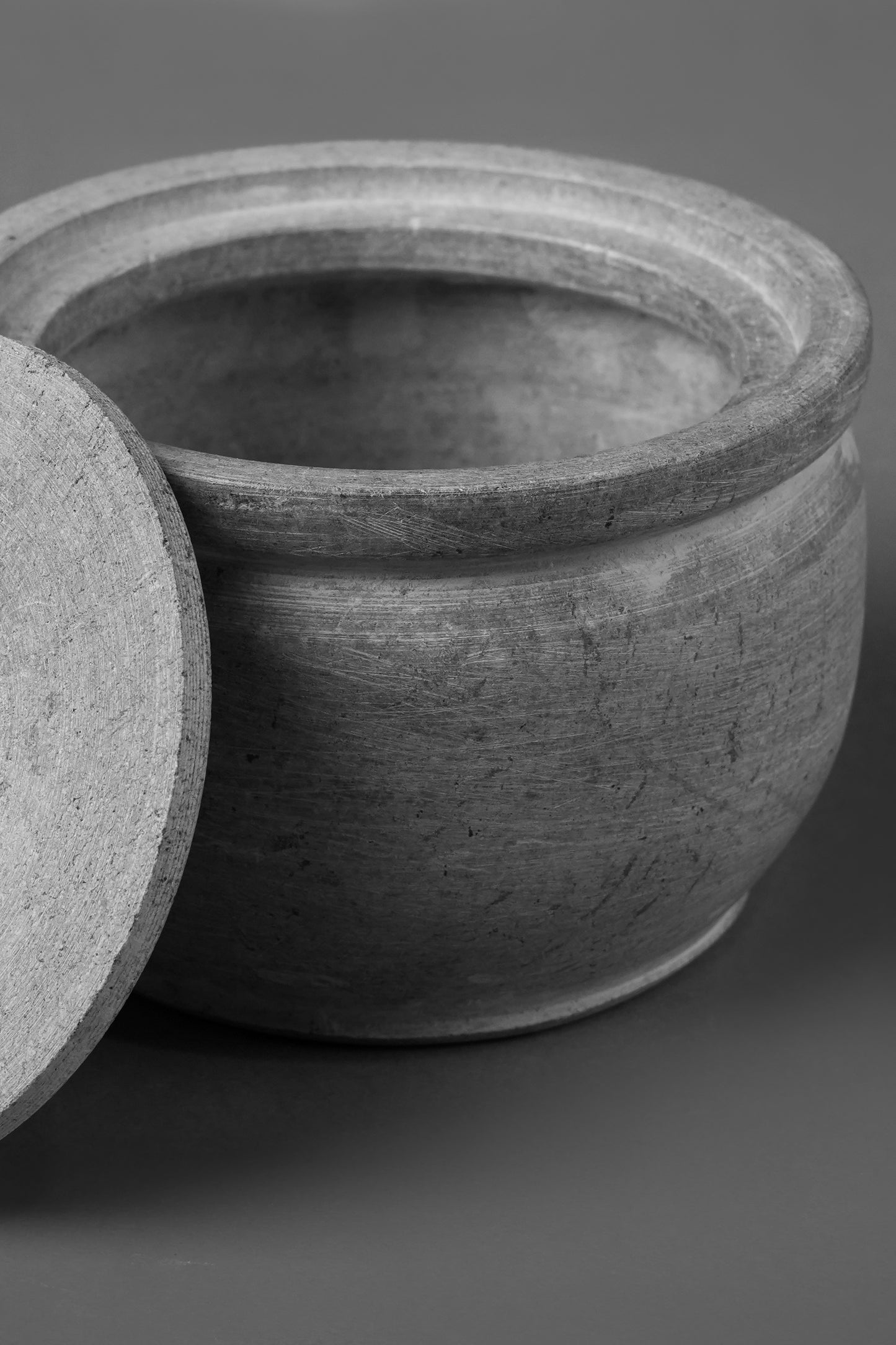 Soap Stone Traditional Curd Setter/ Storage Container Extra Large (1000ml - 1200ml)