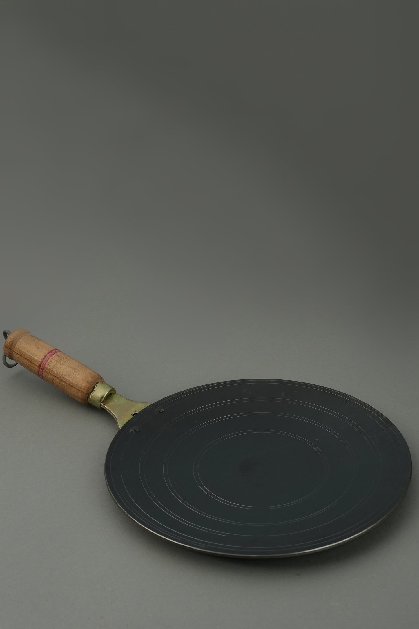 80scookware.com pure iron cookware pure iron concave roti tawa with handle