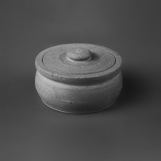 Soap Stone Traditional Curd Setter/ Storage Container Small (500-550 ml)