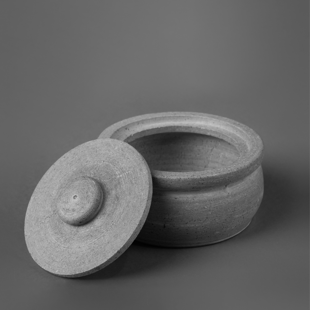 Soap Stone Traditional Curd Setter/ Storage Container Small (500-550 ml)