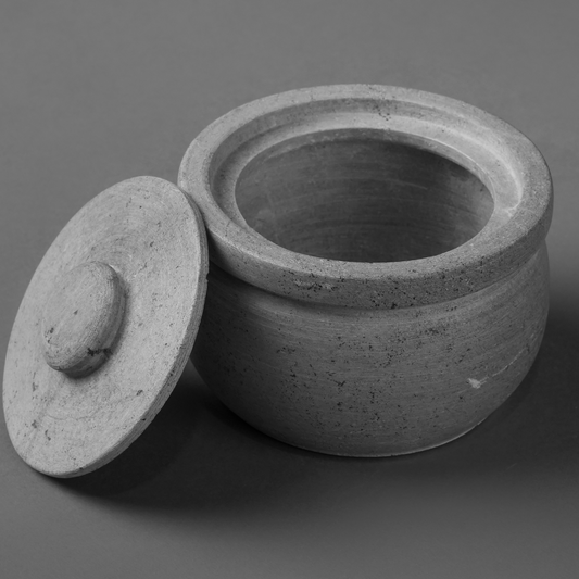 Soap Stone Traditional Curd Setter/ Storage Container Large  (800-900 ml)