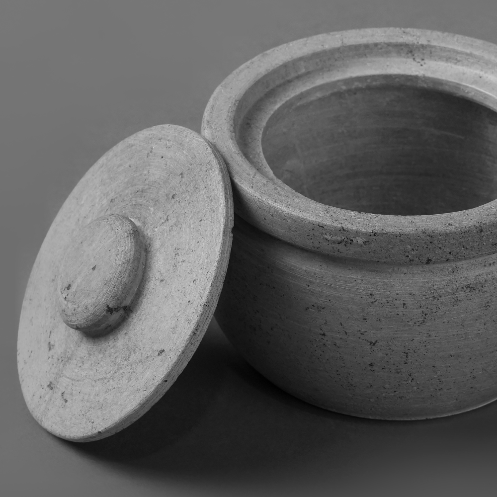 Soap Stone Traditional Curd Setter/ Storage Container Large  (800-900 ml)