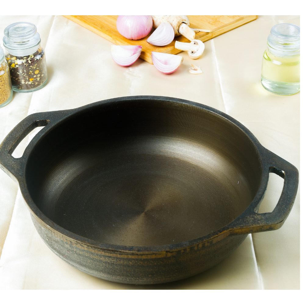 80scookware.com cast iron flat bottom kadai 10