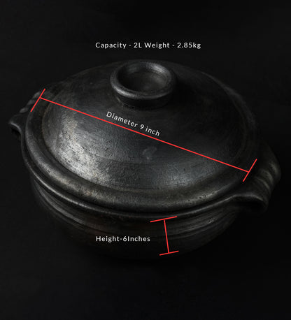 Blackened Clay Uruli With Lid (HOUSE DECOR/COOKING - MEDIUM)