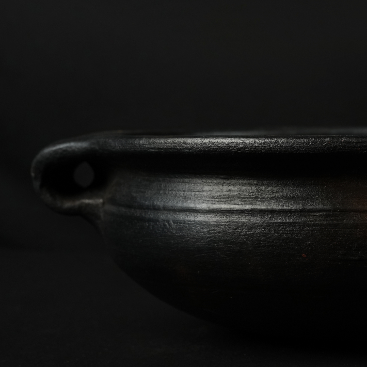 Blackened Clay Uruli (HOUSE DECOR/COOKING - LARGE)