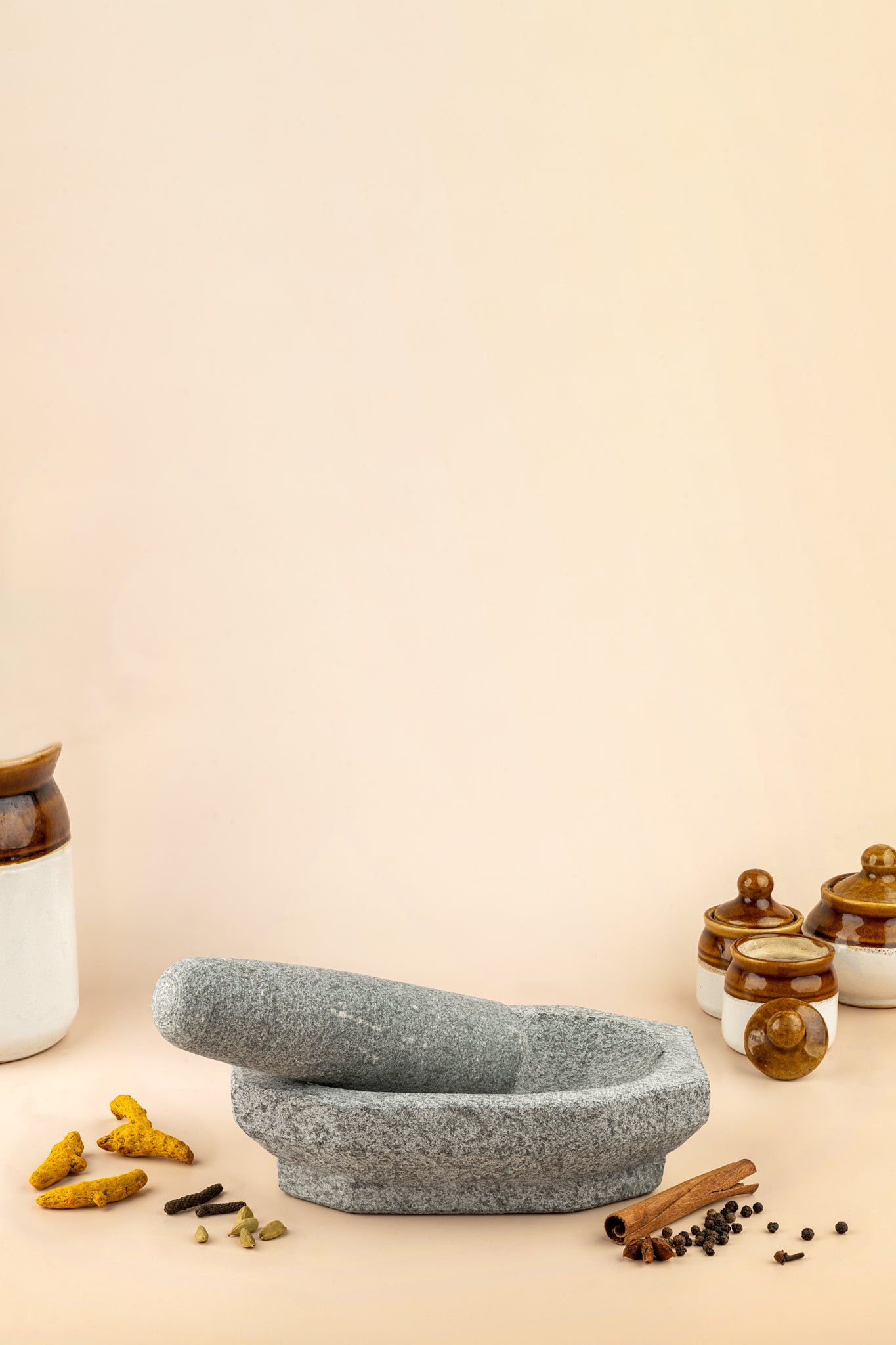 Mortar & Pestle (Kalvam/Ammikallu) – Uthukuli Stone