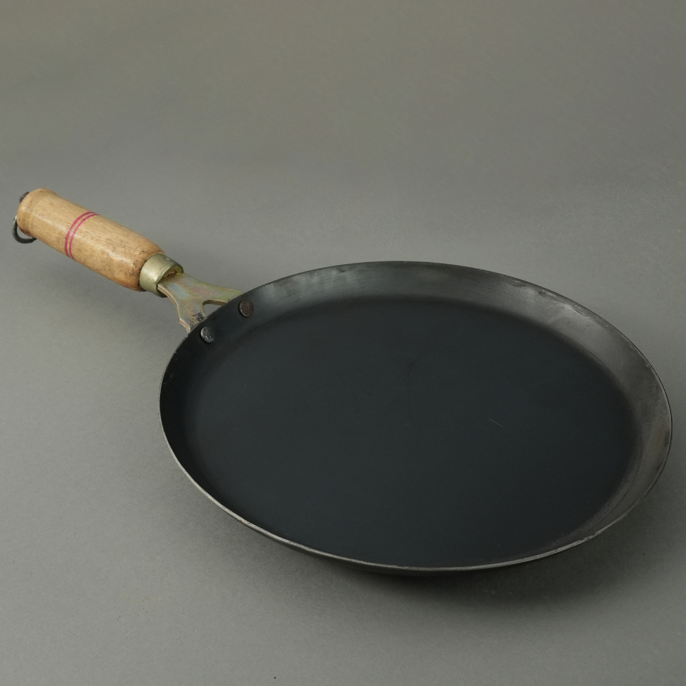 Pure Iron Dosa Tawa (10 Inches) + Free Wooden Flip