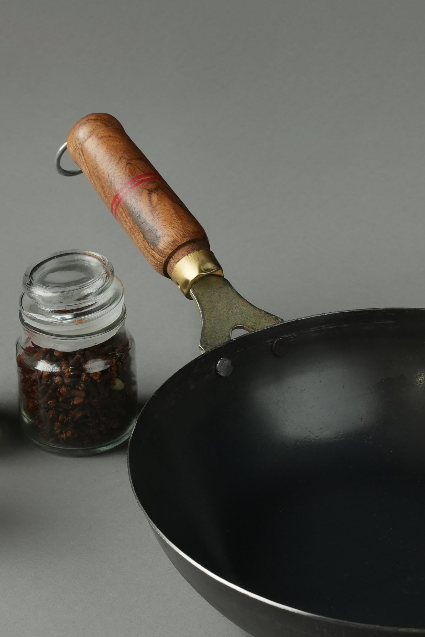 Pure Iron Flat Bottom Wok (9" Inches)